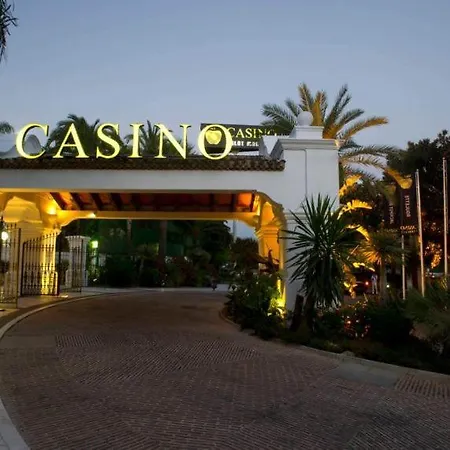 Cosy In The Heart Of Nueva Andalucia Marbella