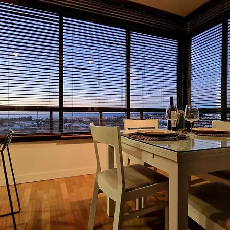 Апартаменты Cosy In The Heart Of Nueva Andalucia